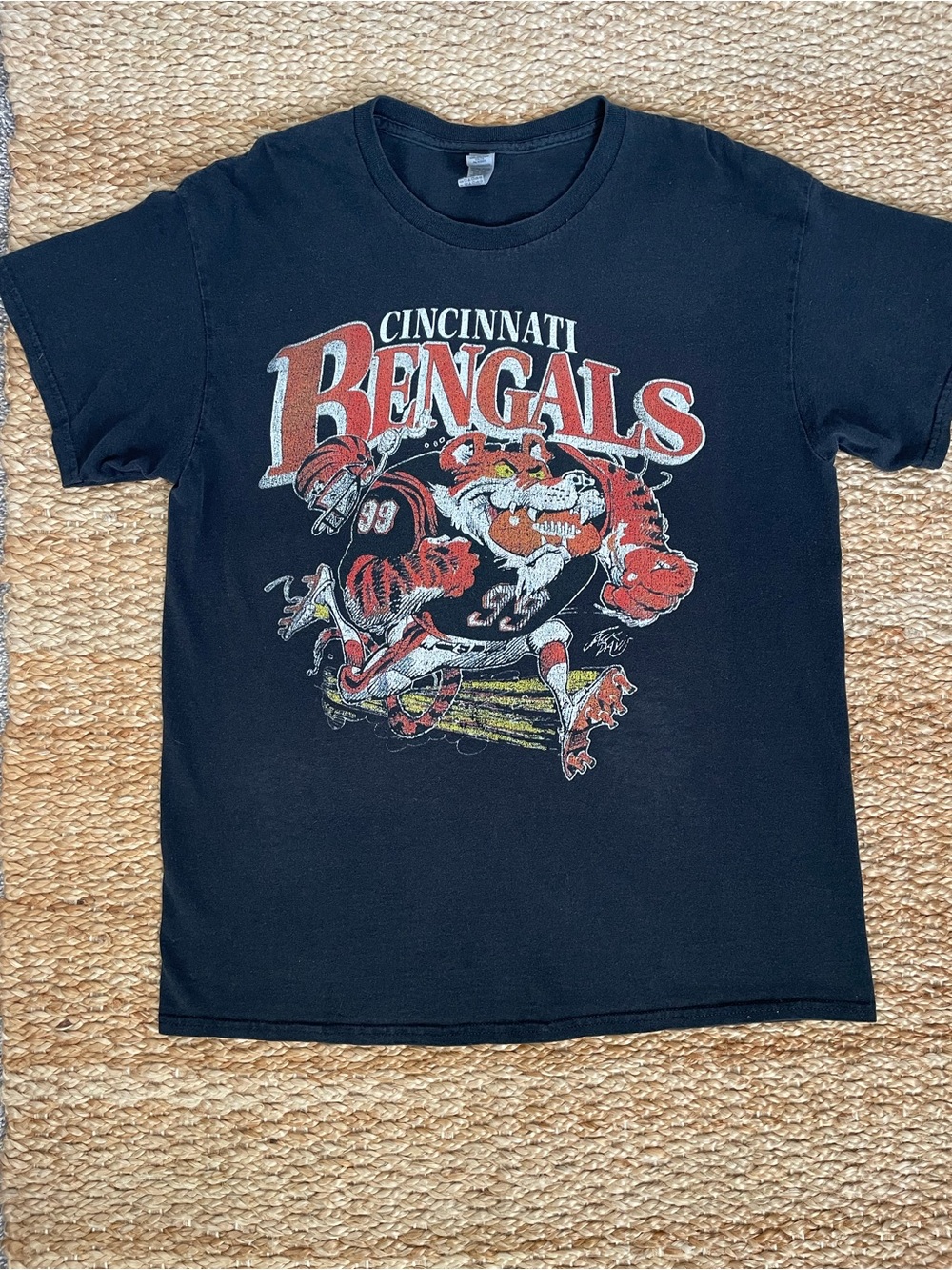 Gildan Cincinnati Bengals Tiger Graphic T-Shirt Black Size L